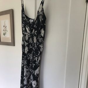 Women’s dress (nursing friendly, front snap clasp)